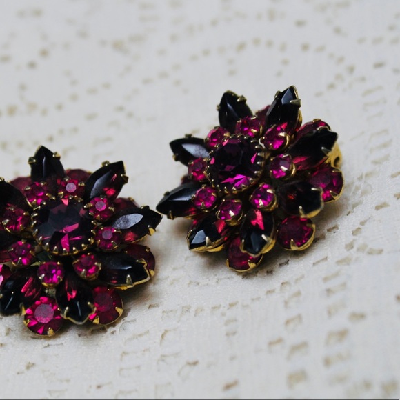 Red and pink vintage signed Judy Lee clip on gold tone earrings - Picture 7 of 12